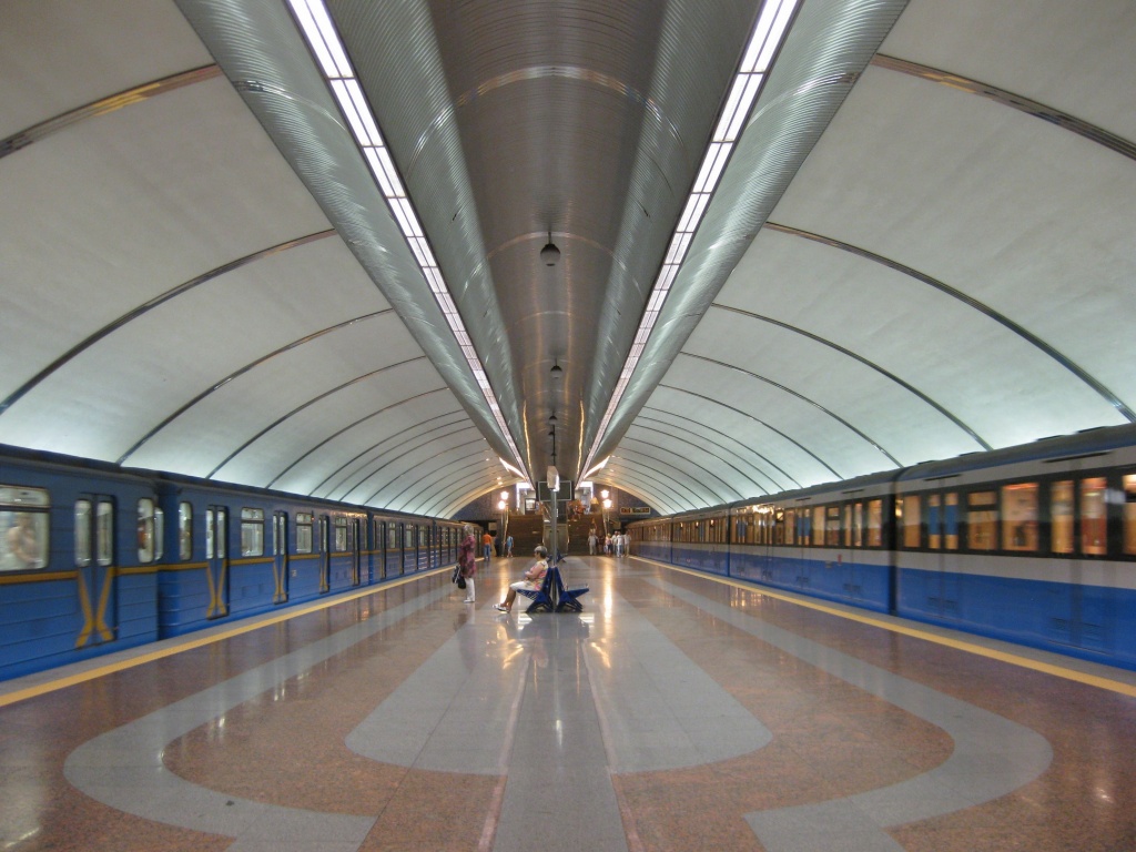 Метро_Бориспольская.jpg Метро_Бориспольская.jpg