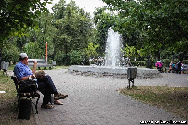 Куренёвский_парк.jpg Куренёвский_парк.jpg