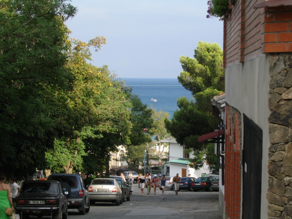 улица_15_апреля_Алушта.jpg улица_15_апреля_Алушта.jpg